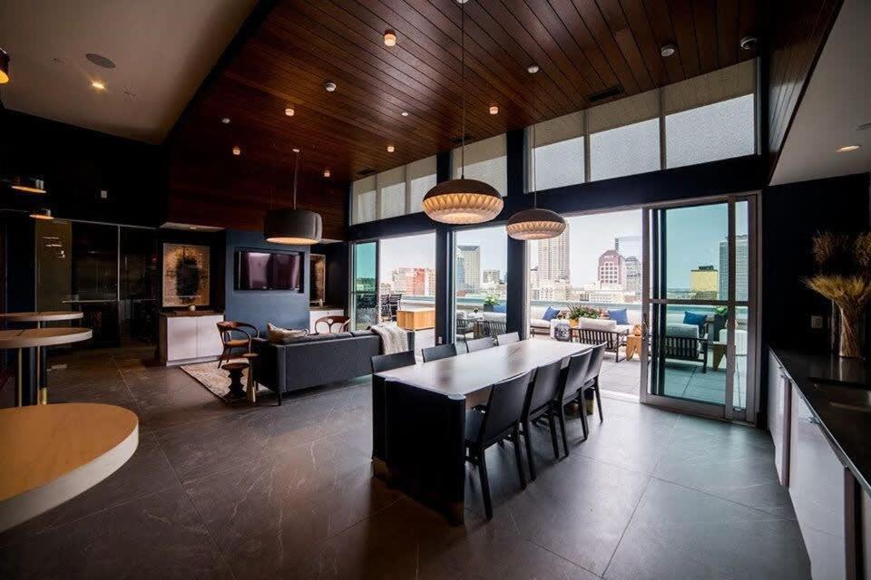 2Br Balcony Suite Gym & Pool Downtown At Cityway Indianapolis Kültér fotó